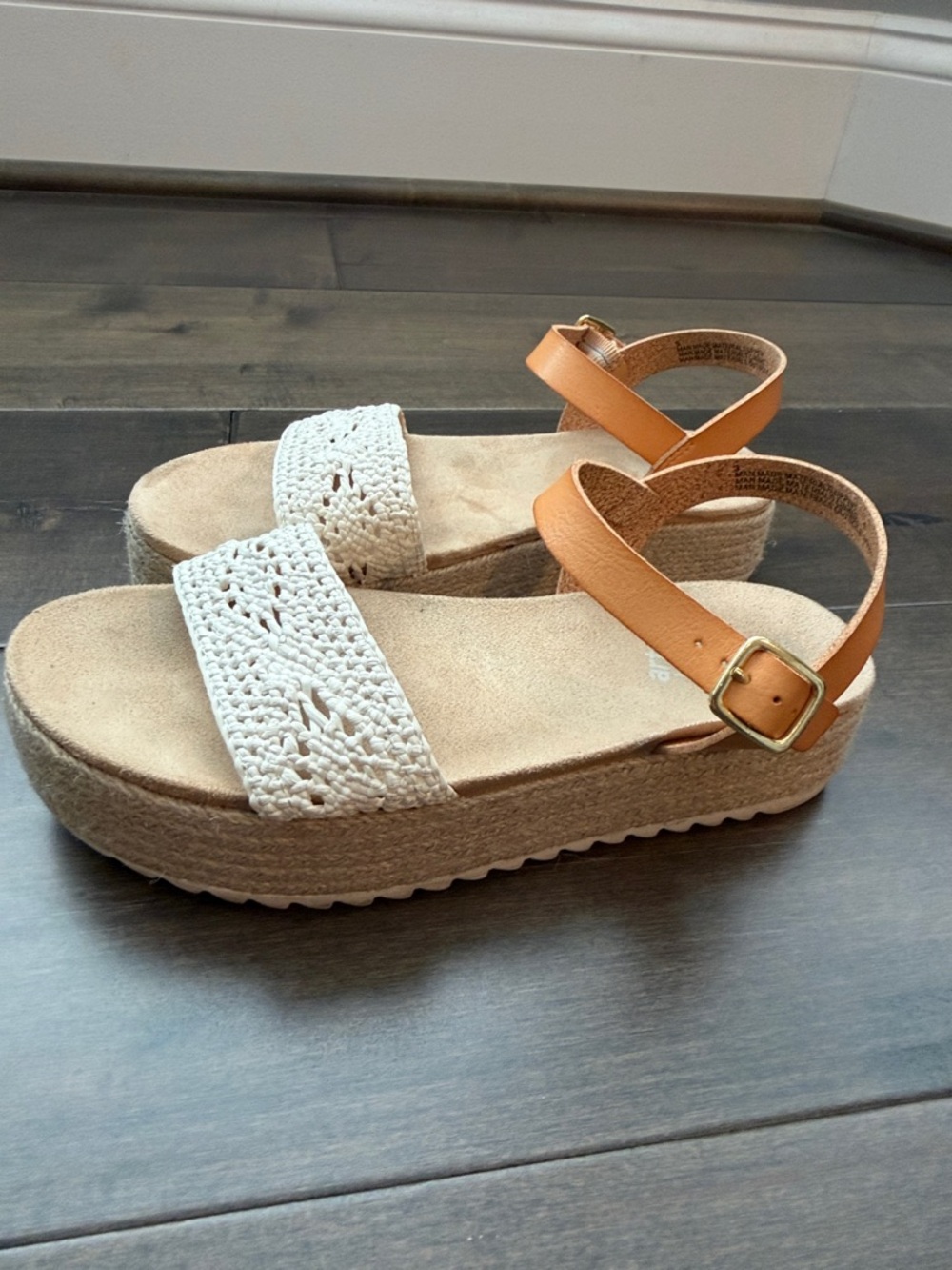art class Girls Tan and White Crochet Platform Sandals
